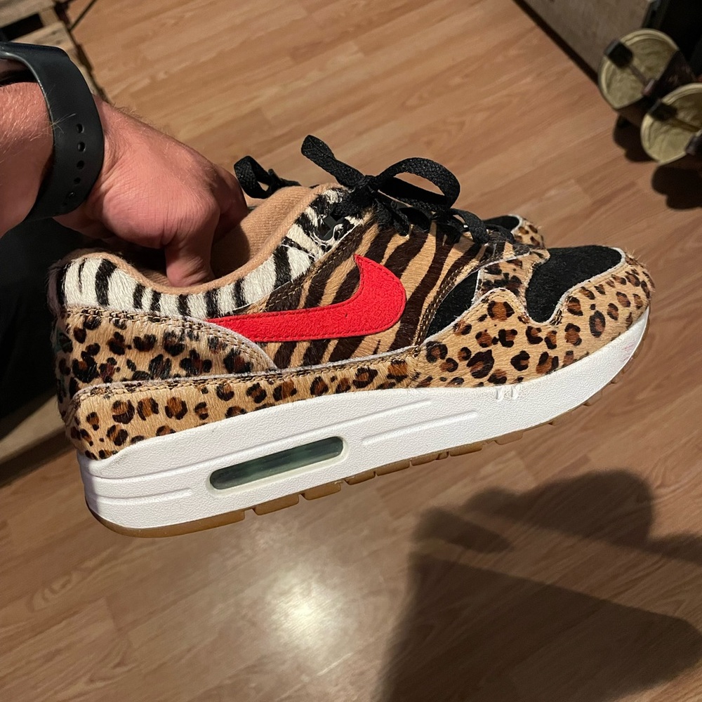 airmax 1 animal